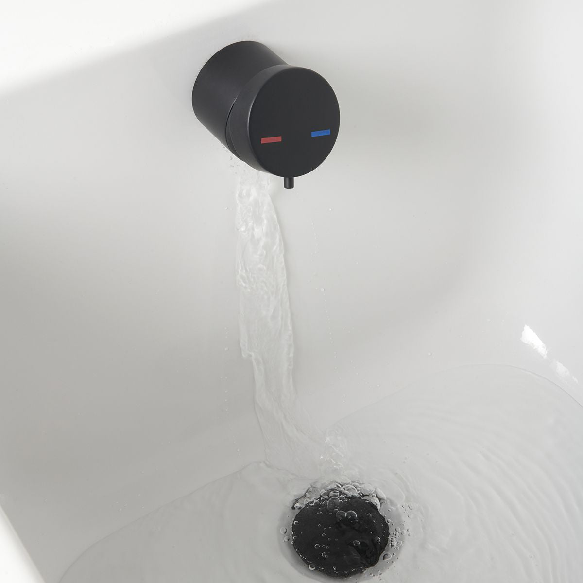 AM00089 - Amara Overflow and Bath Filler with Click Clack Waste in Matt Black - Coa Living